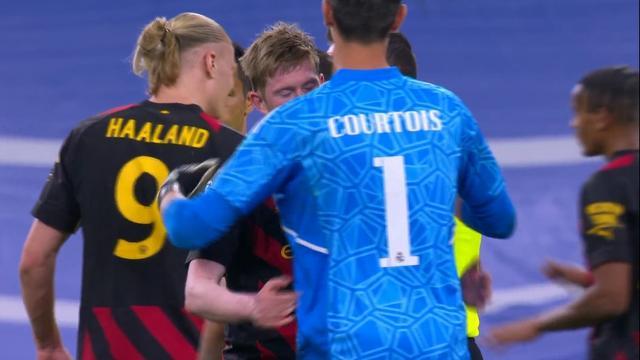 在中场控制 在中场控制