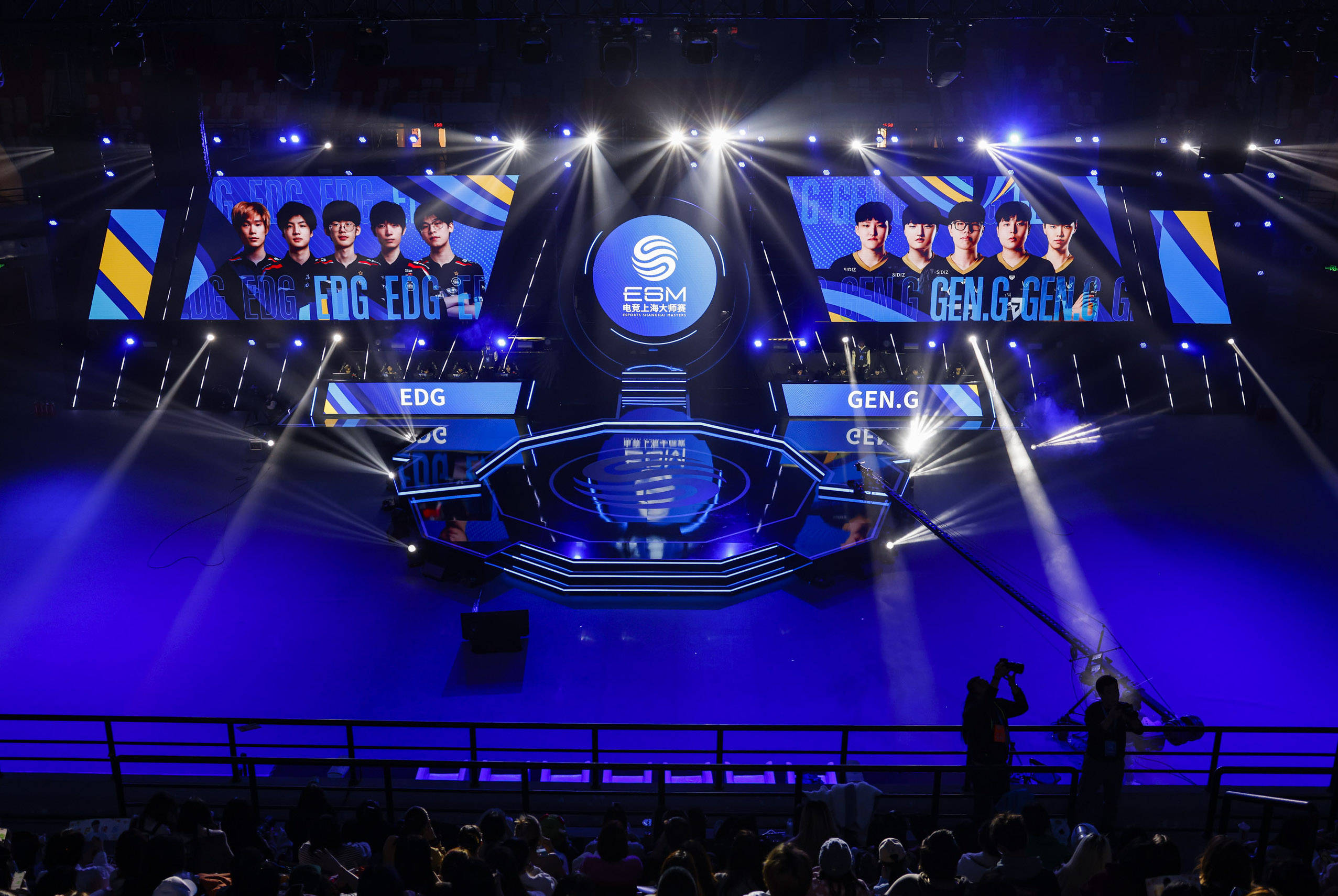 次凭借犀利 次凭借犀利