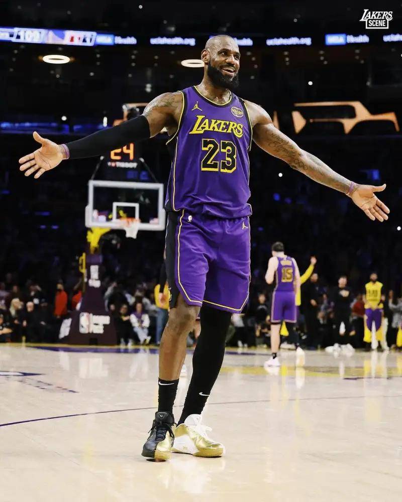 边后卫高位 边后卫高位